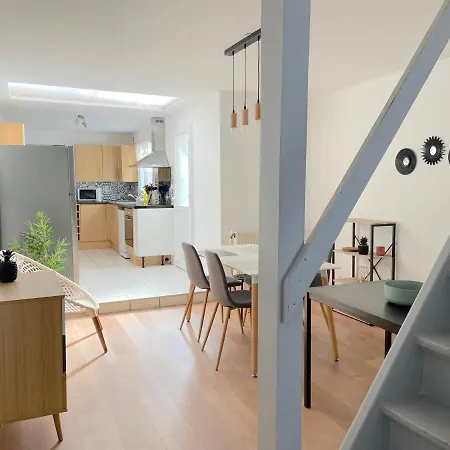 Apartamento Cozy House For 8 People Near Lille Tourcoing Exterior foto